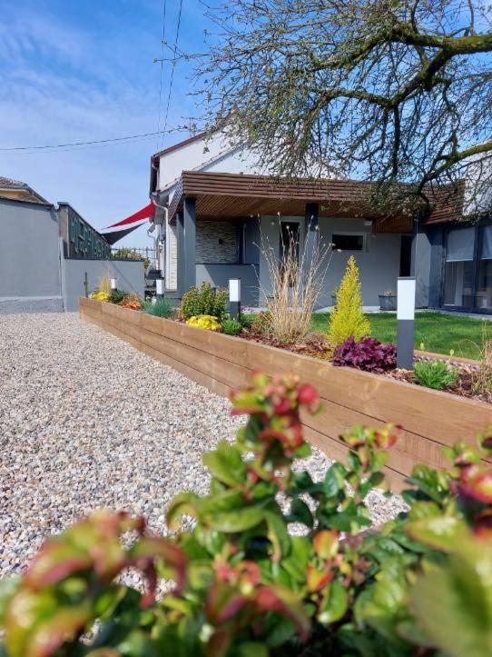 Gite Au Pommier Fleuri Et Son "Appart" Independant Drusenheim Zewnętrze zdjęcie